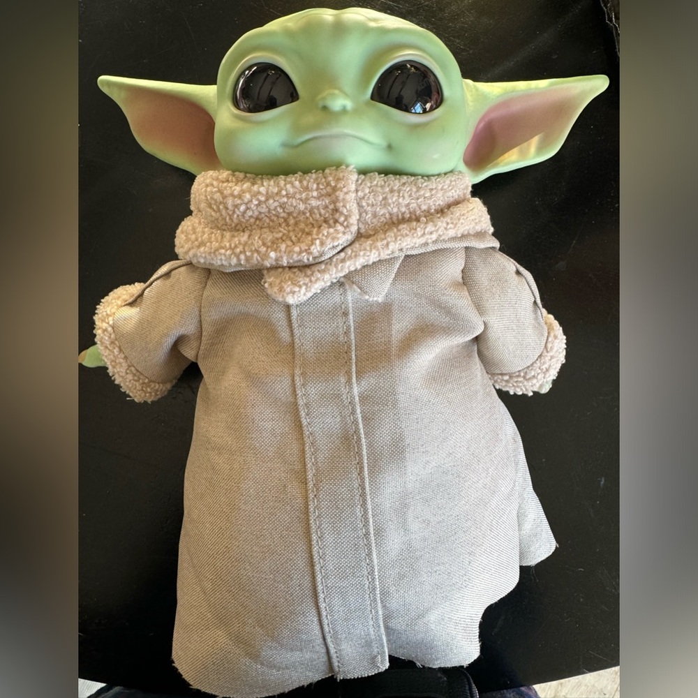 Star Wars Grogu 11" Character Figure with Soft Body from Mandolorian